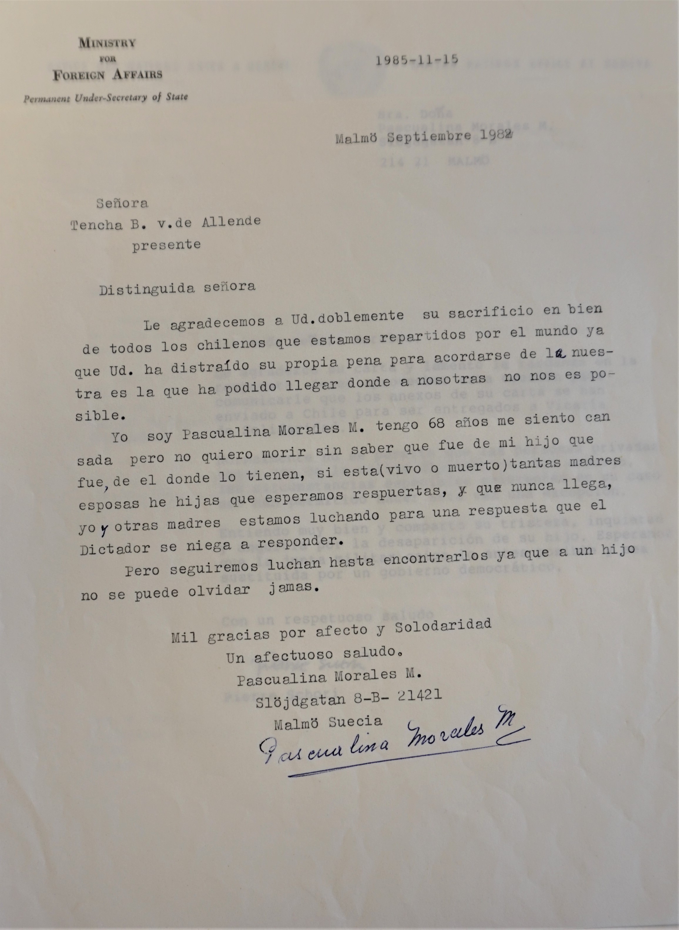 Carta de Pascualina a Hortensia Bussi, viuda de Allende Carta de Pascualina a Hortensia Bussi, viuda de Allende